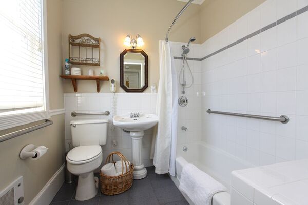 Inn at 161