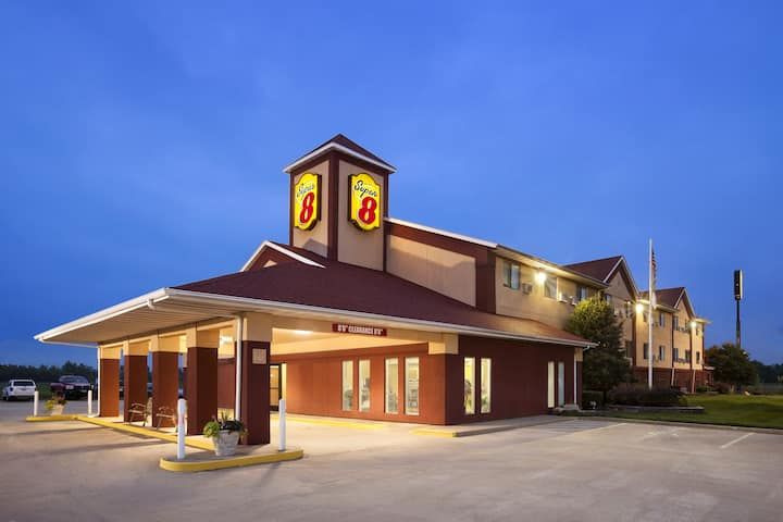 Super 8 by Wyndham Salem