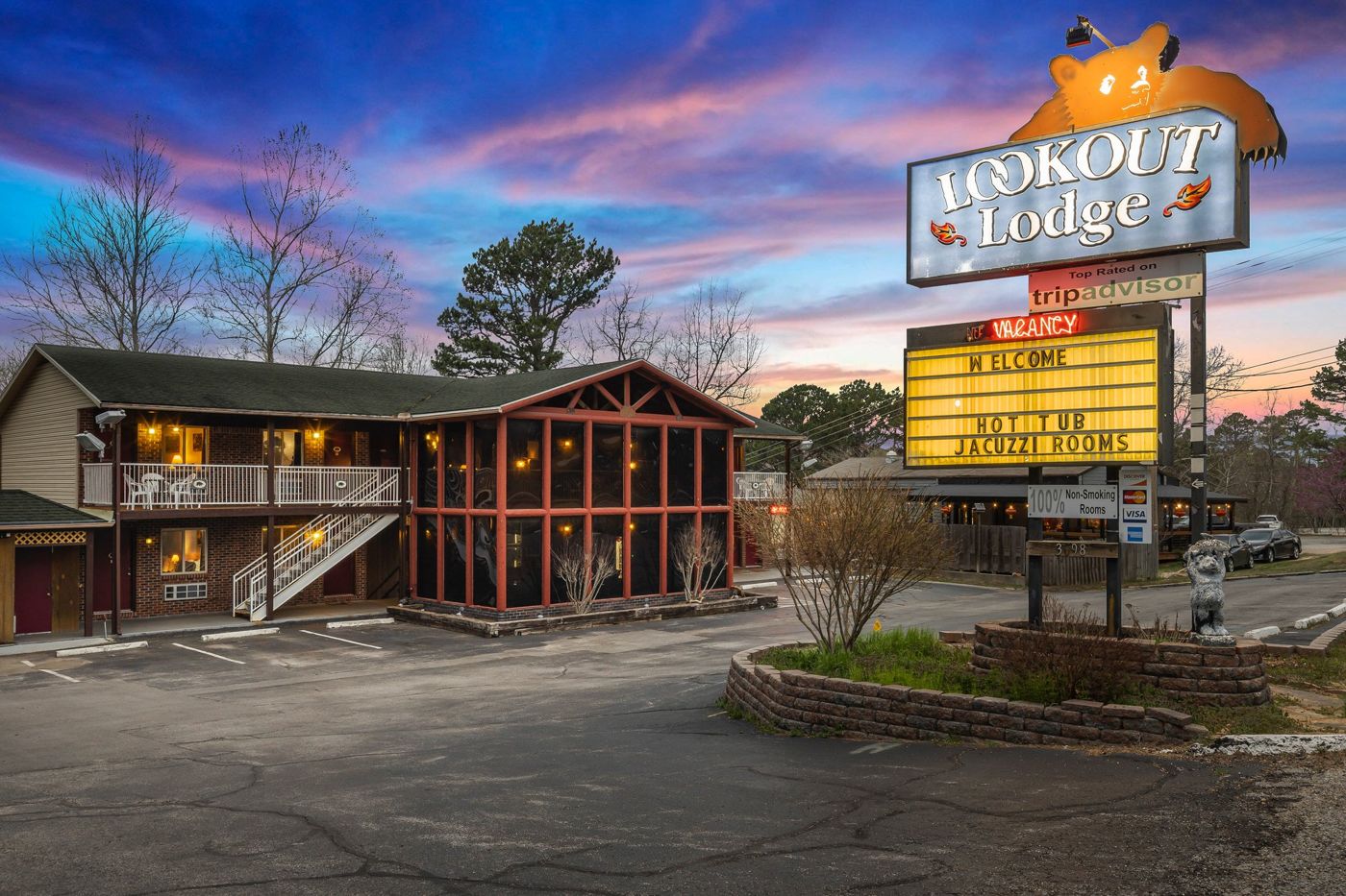 Lookout Lodge