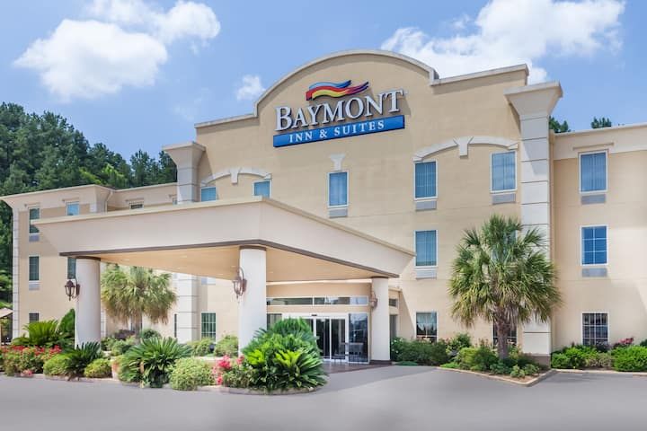 Baymont Henderson