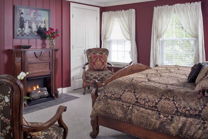 The Colonial Inn - The Village