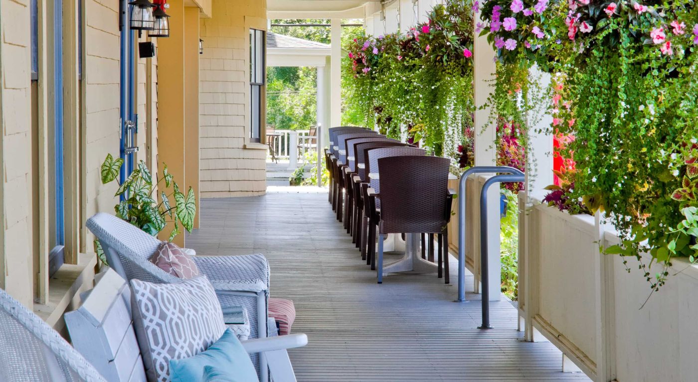 The Colonial Inn