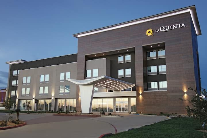 La Quinta Inn & Suites Amarillo Airport