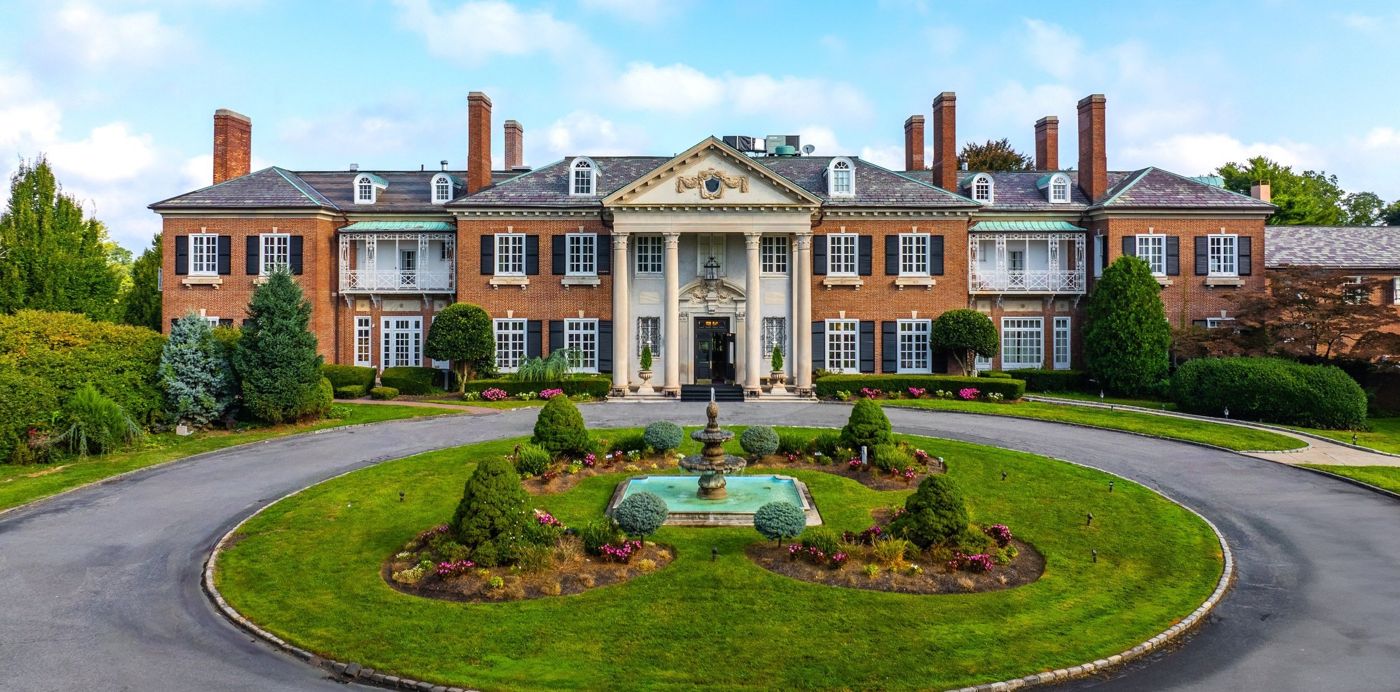 The Mansion at Glen Cove