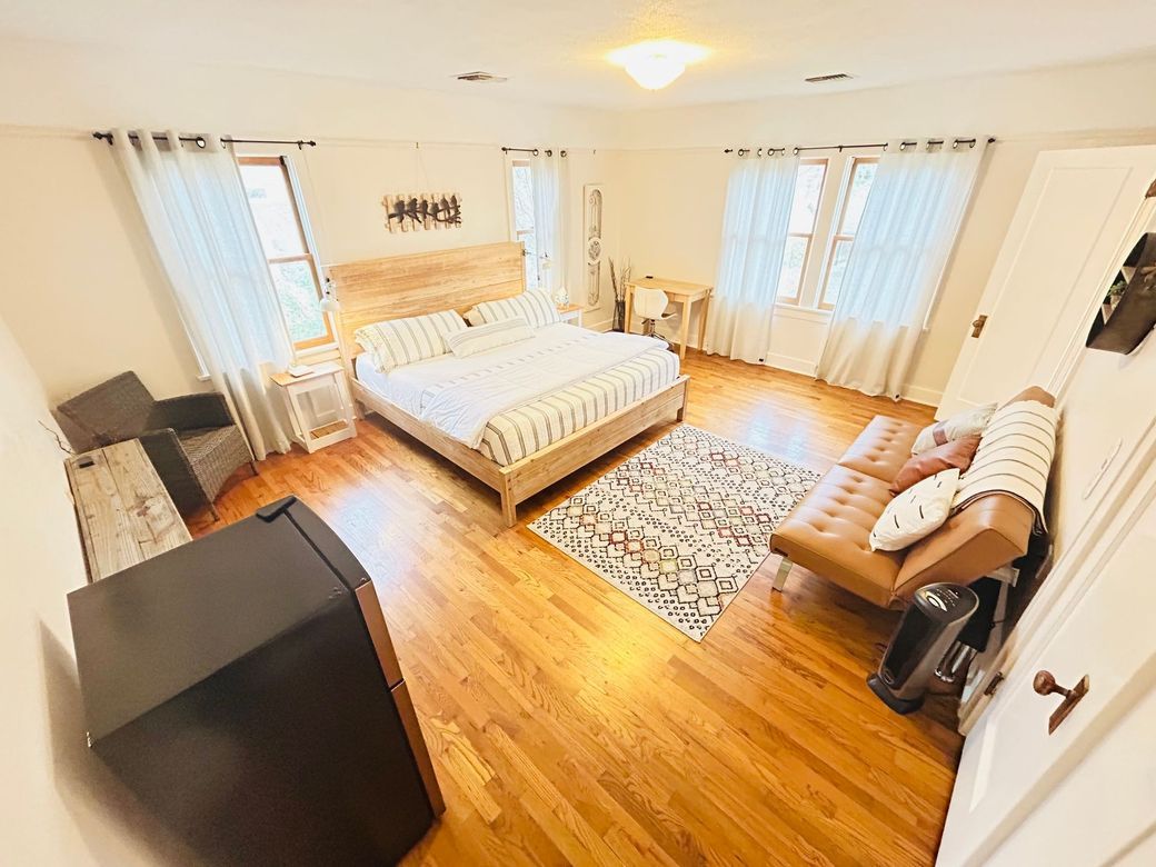 Riverpath Inn