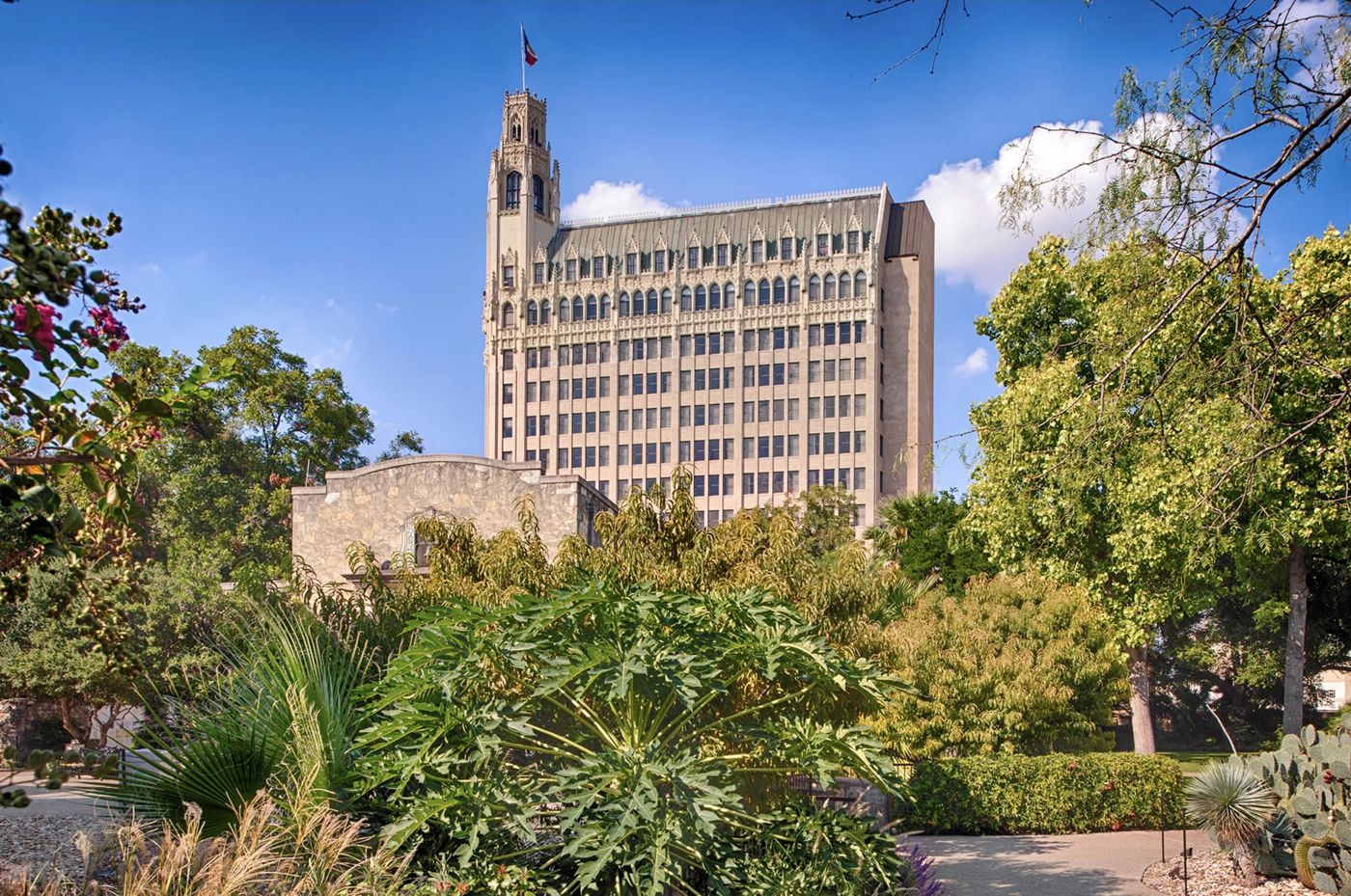 The Emily Morgan Hotel - a DoubleTree by Hilton