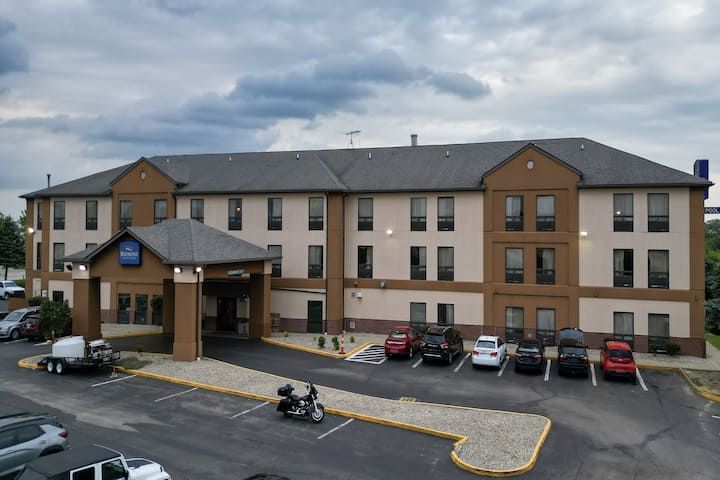 Baymont Inn & Suites Mason