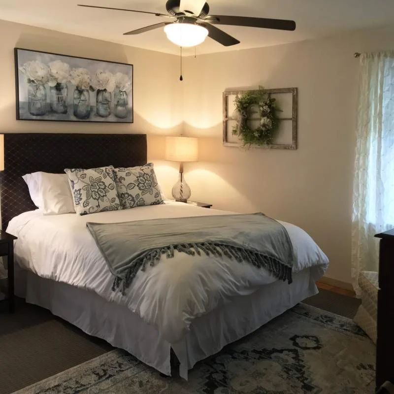 The Little Italy of Niagara Falls Bed & Breakfast