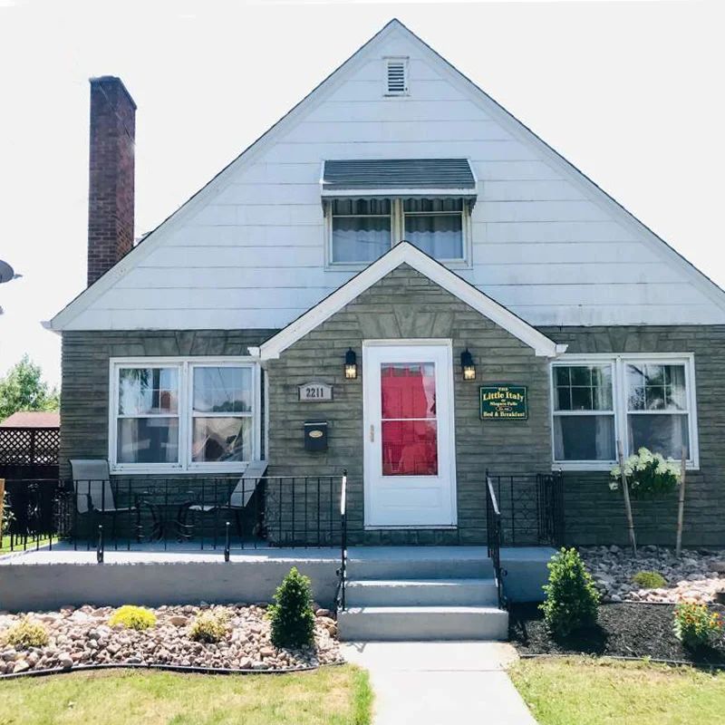 The Little Italy of Niagara Falls Bed & Breakfast