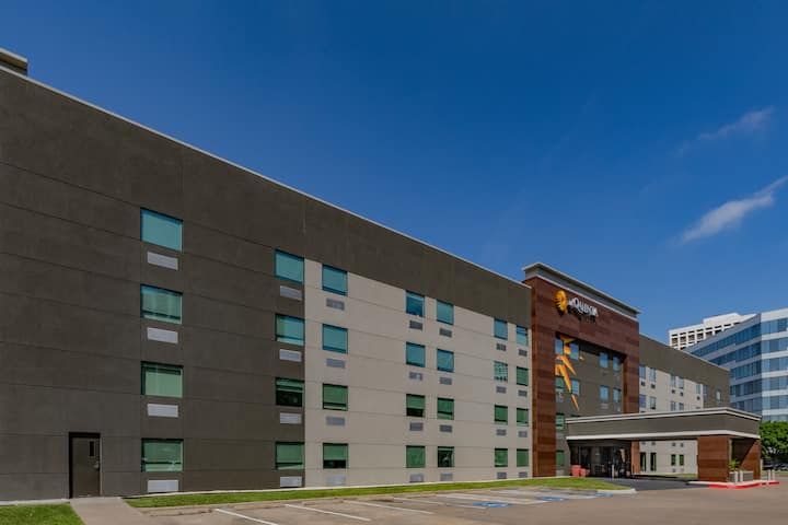La Quinta Inn & Suites Houston Southwest