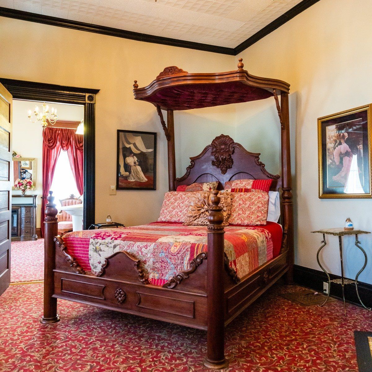 Grand Victorian Inn