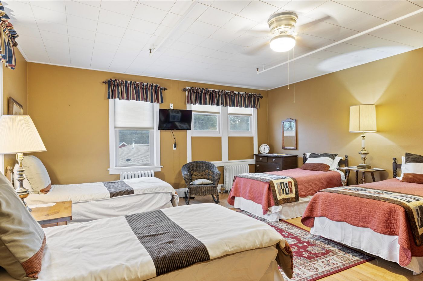 Vermilion Park Inn