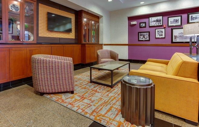Drury Inn & Suites West Des Moines