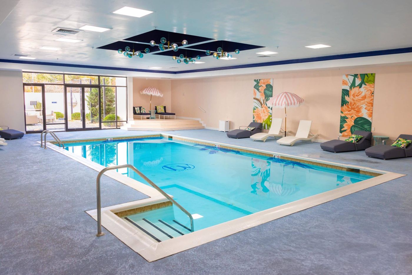 Bella Vista Hotel & Suites