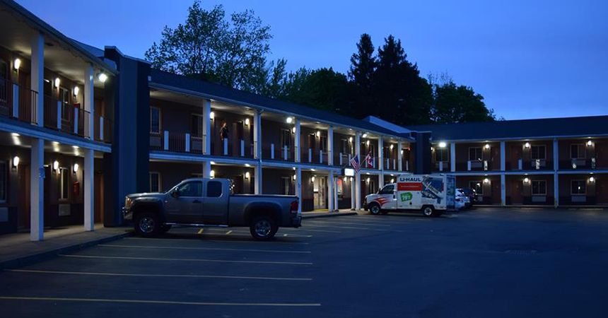 University Manor Inn