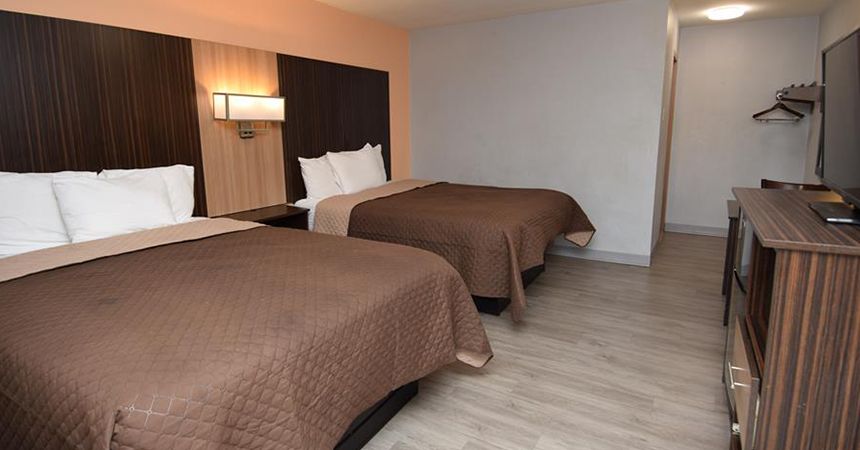 University Manor Inn