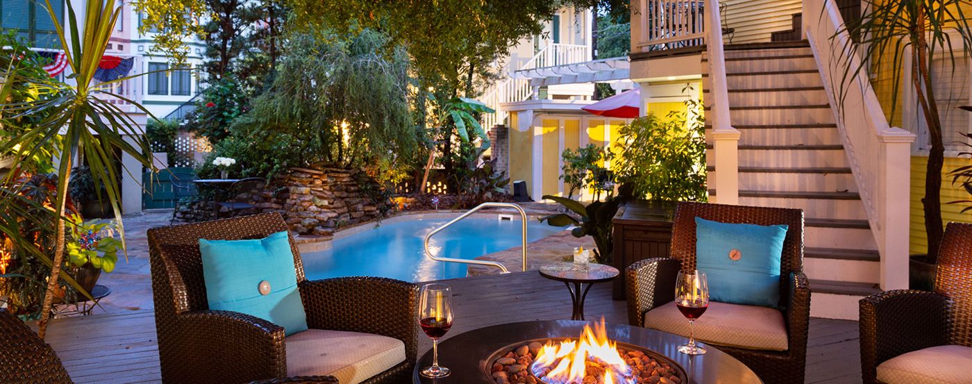 Azalea Inn and Villas