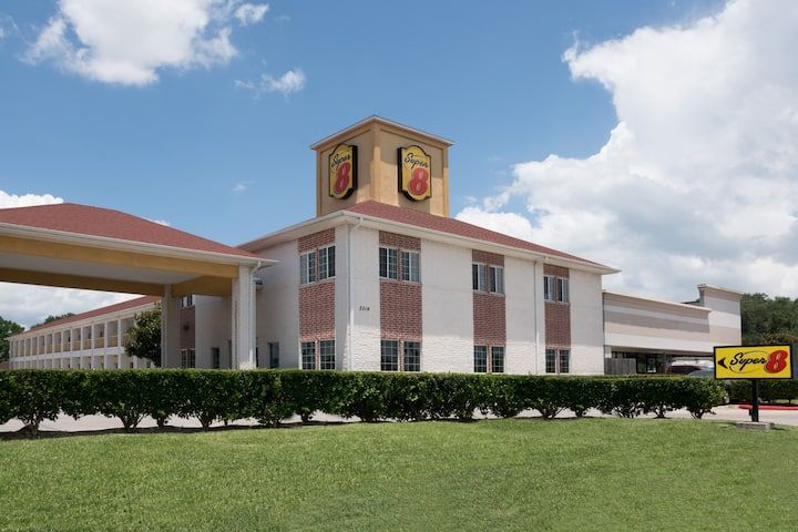 Super 8 by Wyndham