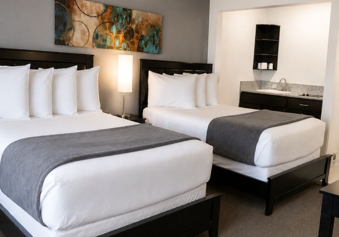 California Suites Hotel
