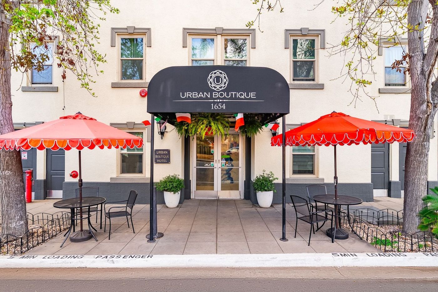 Urban Boutique Hotel