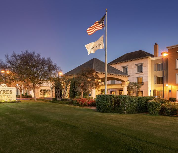 Ayres Hotel Seal Beach