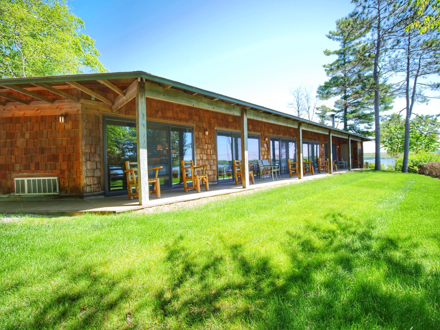 Whaleback Inn