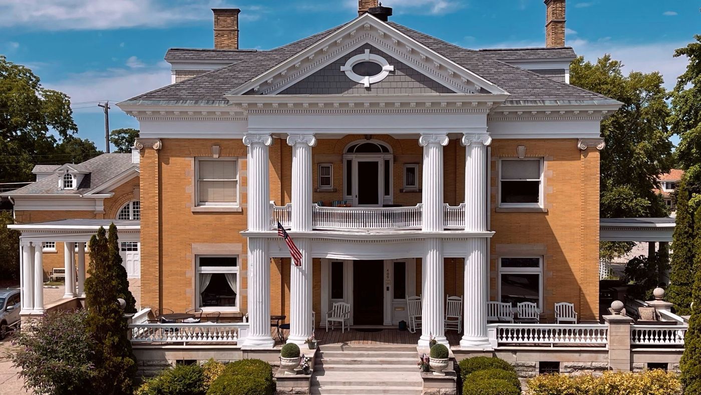 Ludington House Bed & Breakfast