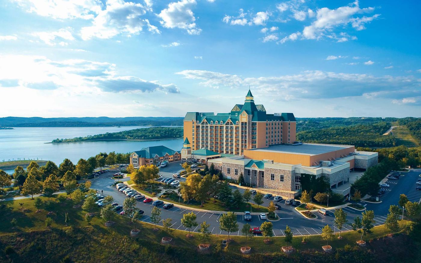 Chateau On The Lake (Resort, Spa and Convention Center)
