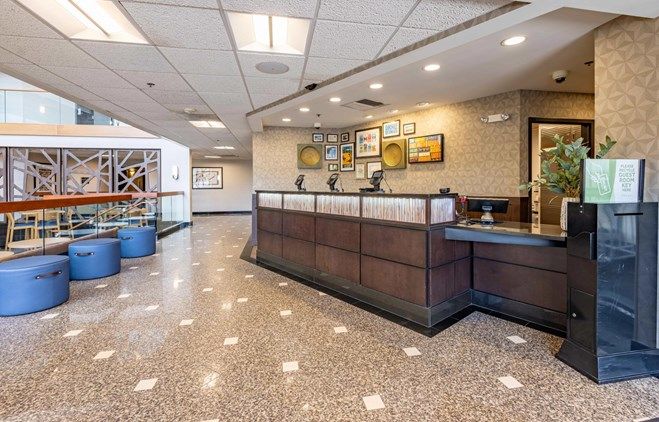 Drury Inn & Suites St. Louis Airport