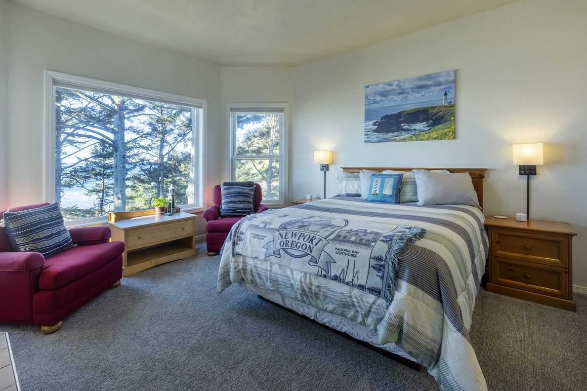 Tyee Lodge Oceanfront Bed and Breakfast