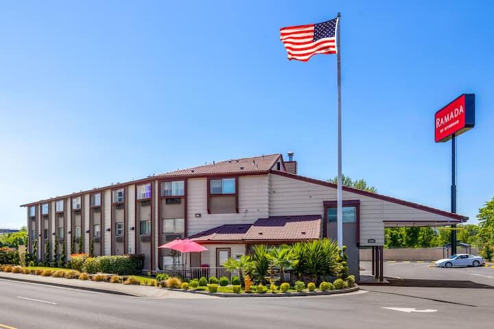 Ramada by Wyndham