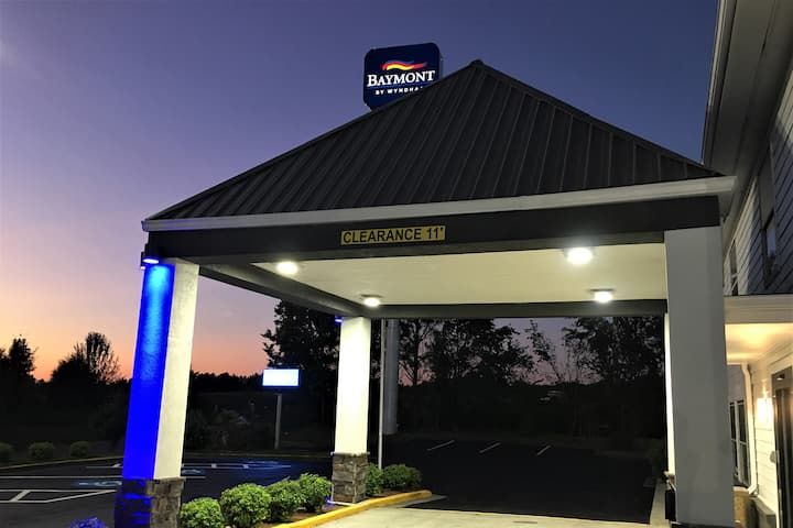 Baymont Adairsville