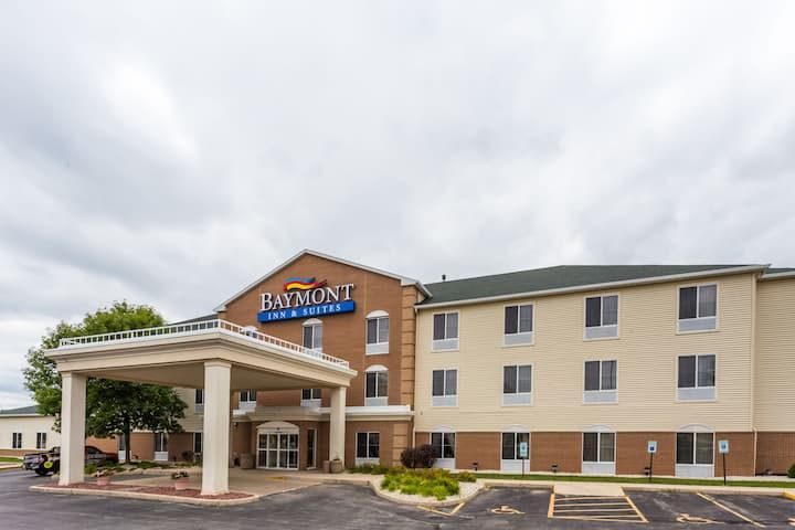 Baymont Waterford/Burlington WI