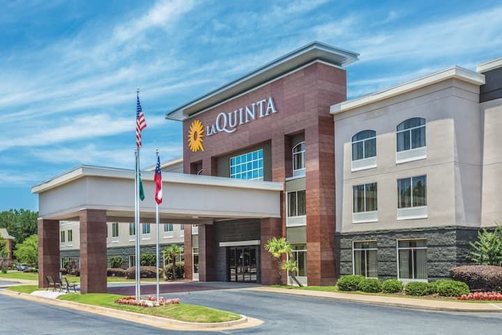 La Quinta Inn & Suites Columbus North