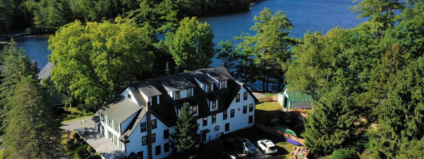 Follansbee Inn