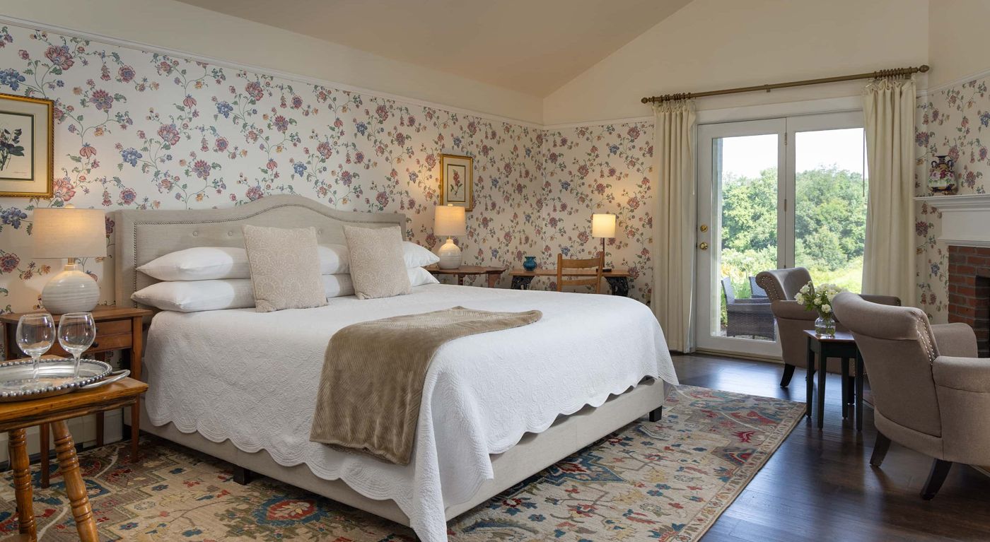 Chesterfield Inn