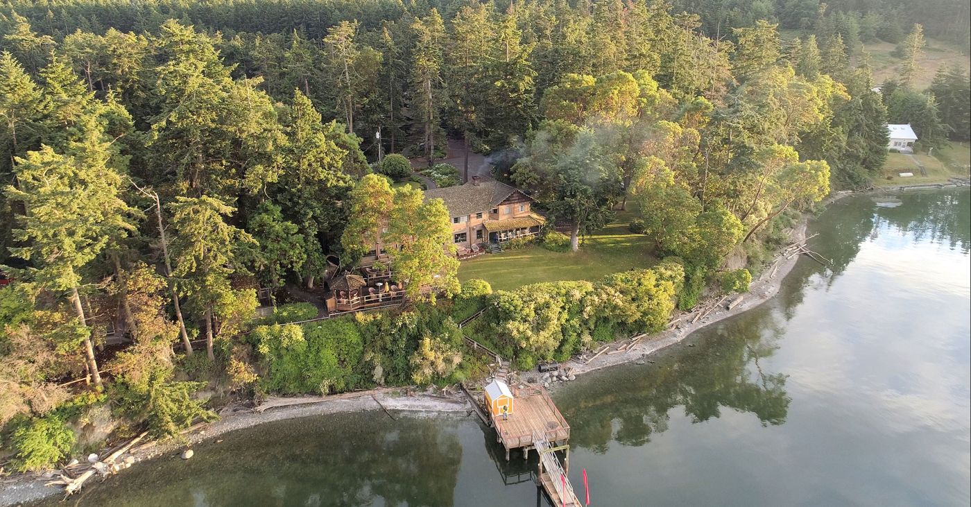 Captain Whidbey Inn
