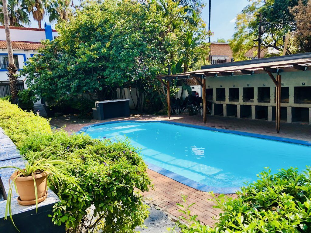 Elephant Springs Hotel and Apartments