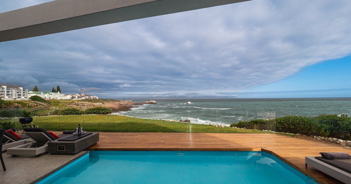 Boutique Ocean Views