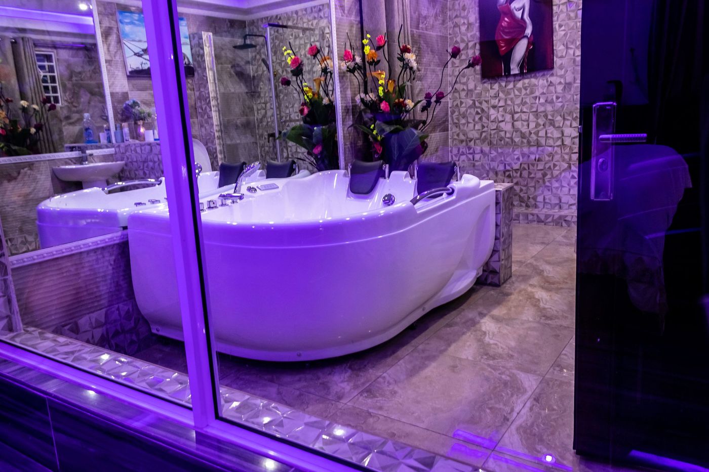 Gold Crown International Hotel