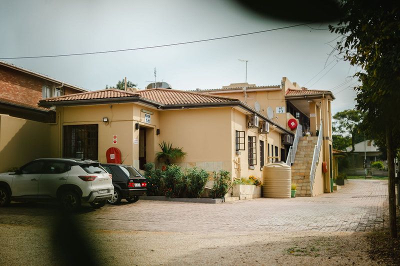 VJ's Guesthouse