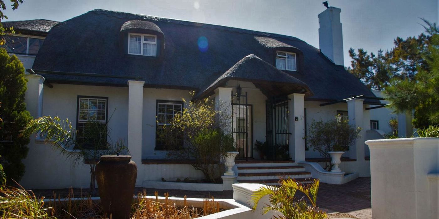 Howard's End Manor