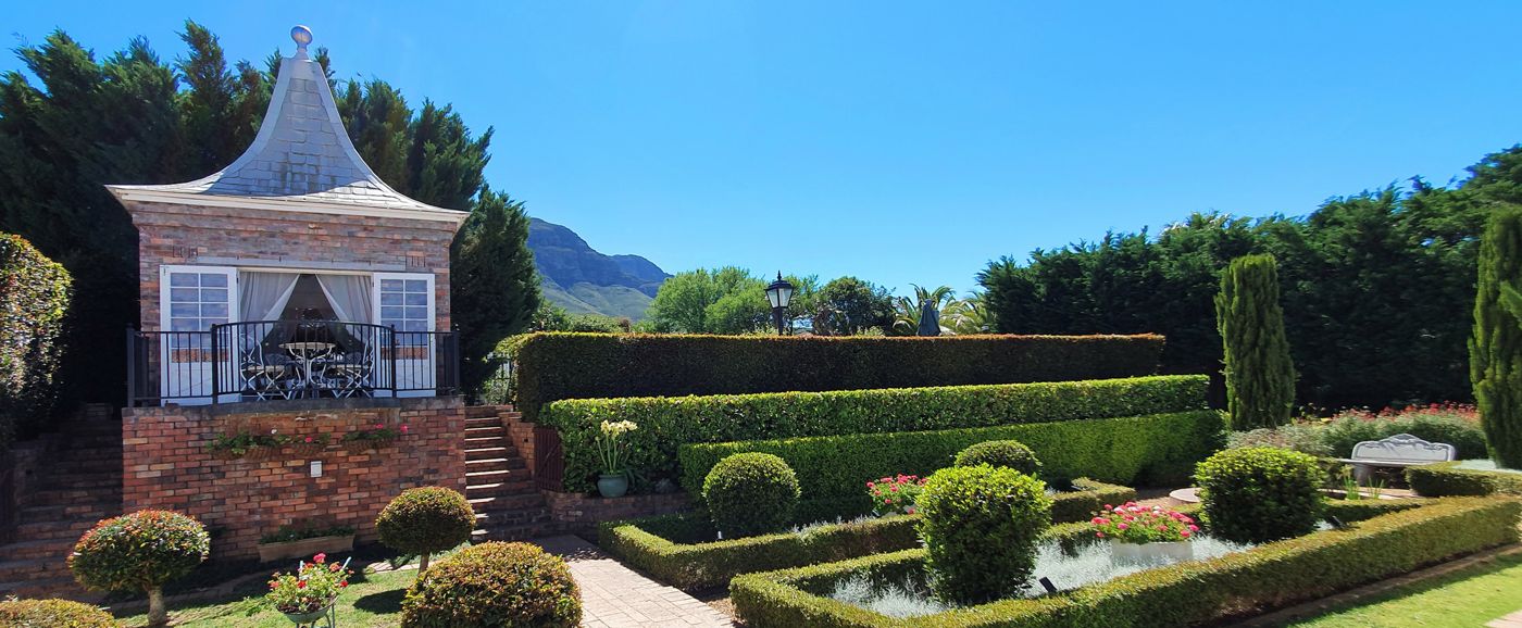 Villa Adalbert