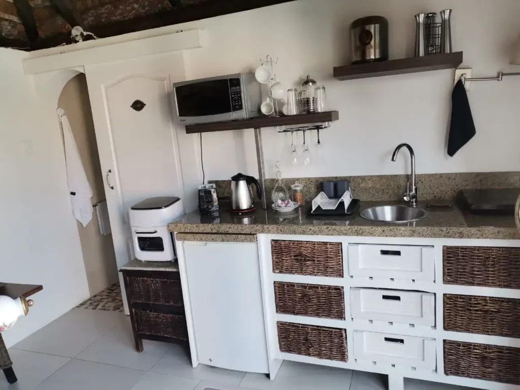 Pelican Place Guest Cottages